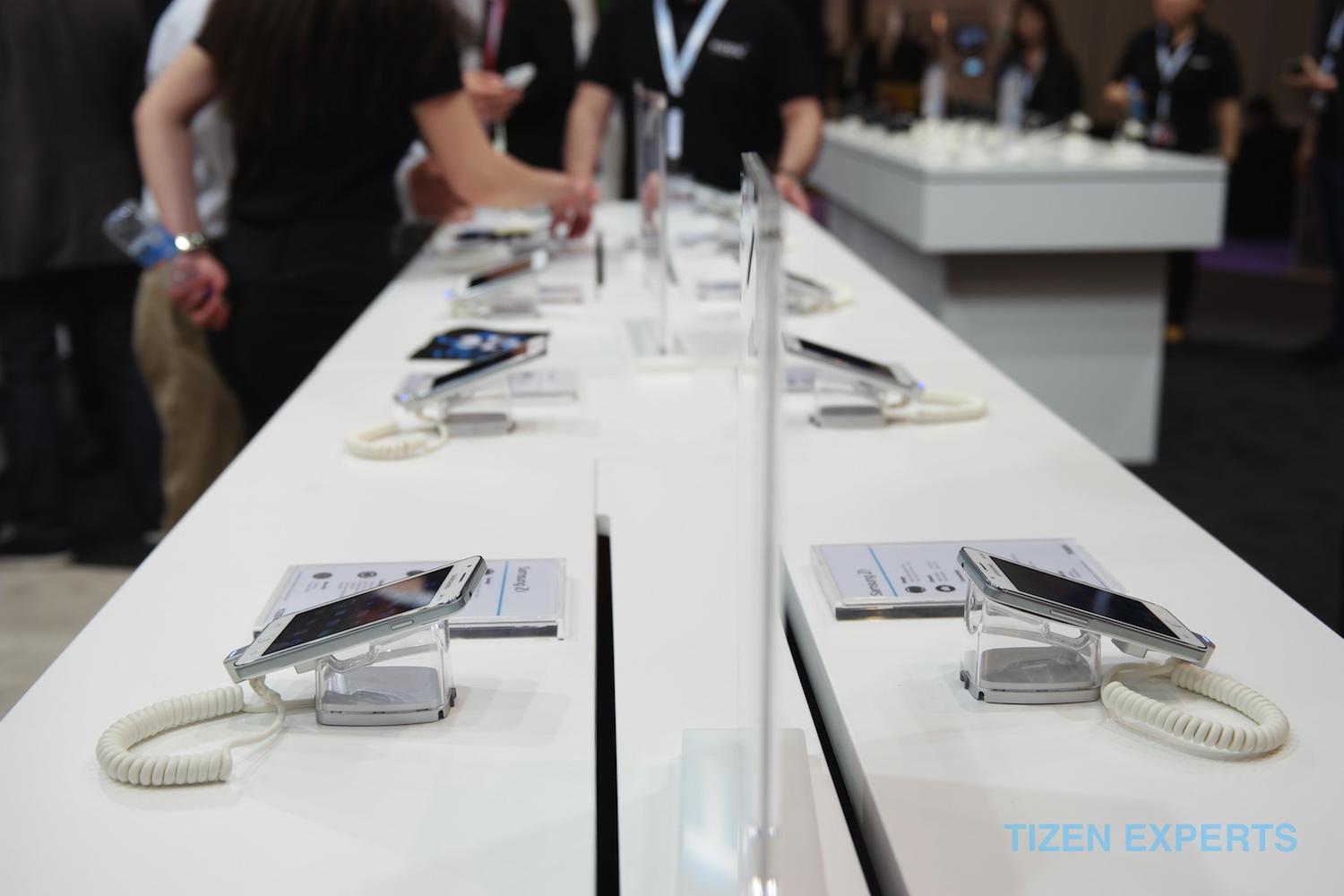 Samsung Z1 at mobile world congress 2015