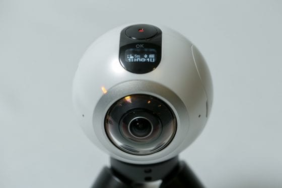 Samsung-Gear-360-Tizen-Smart-Camera-8-8