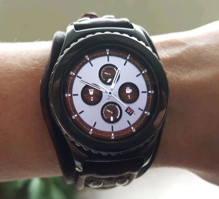 Watchface-Rustica-Analogue-Samsung-Gear-S2-S3-Tizen-Smart-watch
