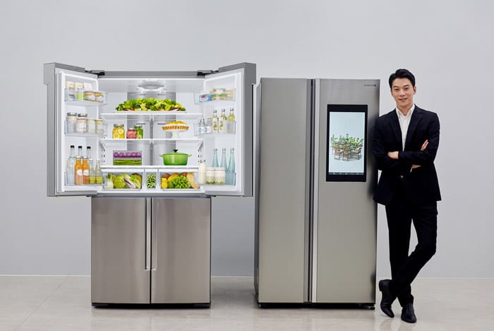 Samsung-Electronics-Expands-Family-Hub-Refrigerator-1