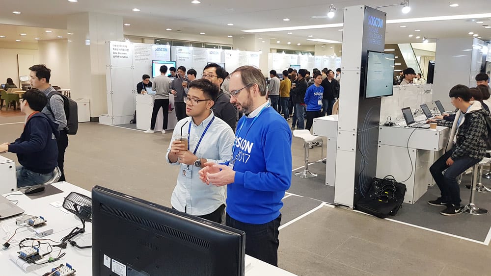 Samsung-Open-Source-Conference-2017–Seoul-arek-and-guest